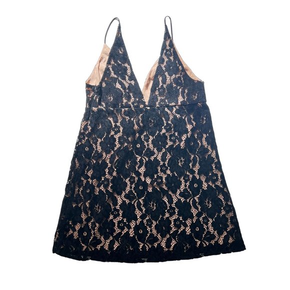 🎈HOST PICK🎈NEW! FREE PEOPLE Lace Mini Black Dress, Size 12 - Picture 8 of 16
